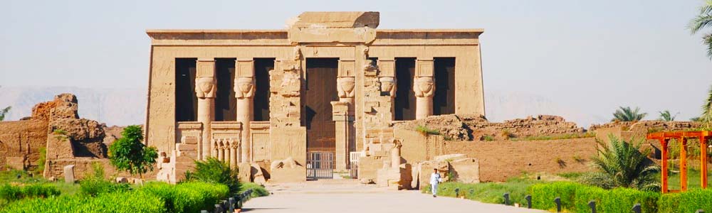 Dedera Temple – Trips in Egypt