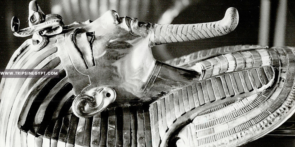 Curse of Tutankhamun’s Tomb - Trips in Egypt